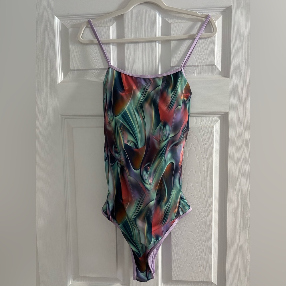 BNWT BEAUTIFUL COLOUR SWIRL SWIMSUIT SIZE XL